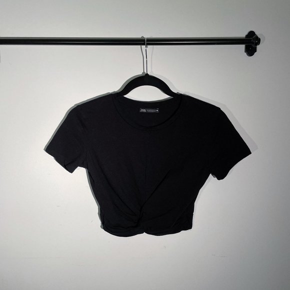 Zara | BLACK CRISS CROSS CROP TOP - Picture 1 of 1